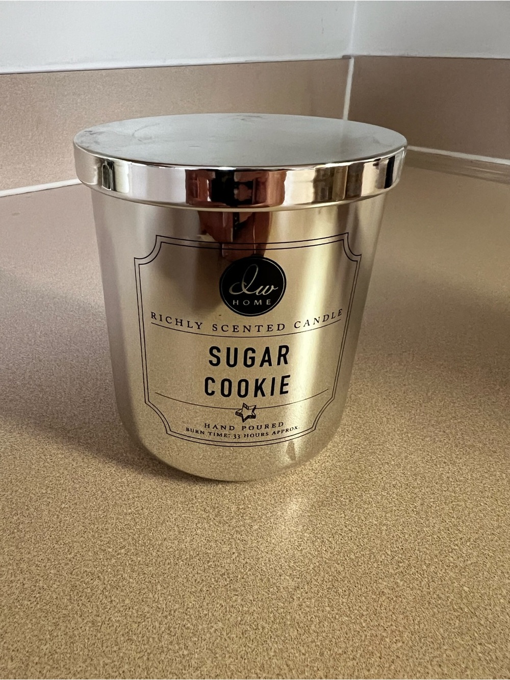 DW Home Sugar Cookie Candle - Metallic Silver Finish